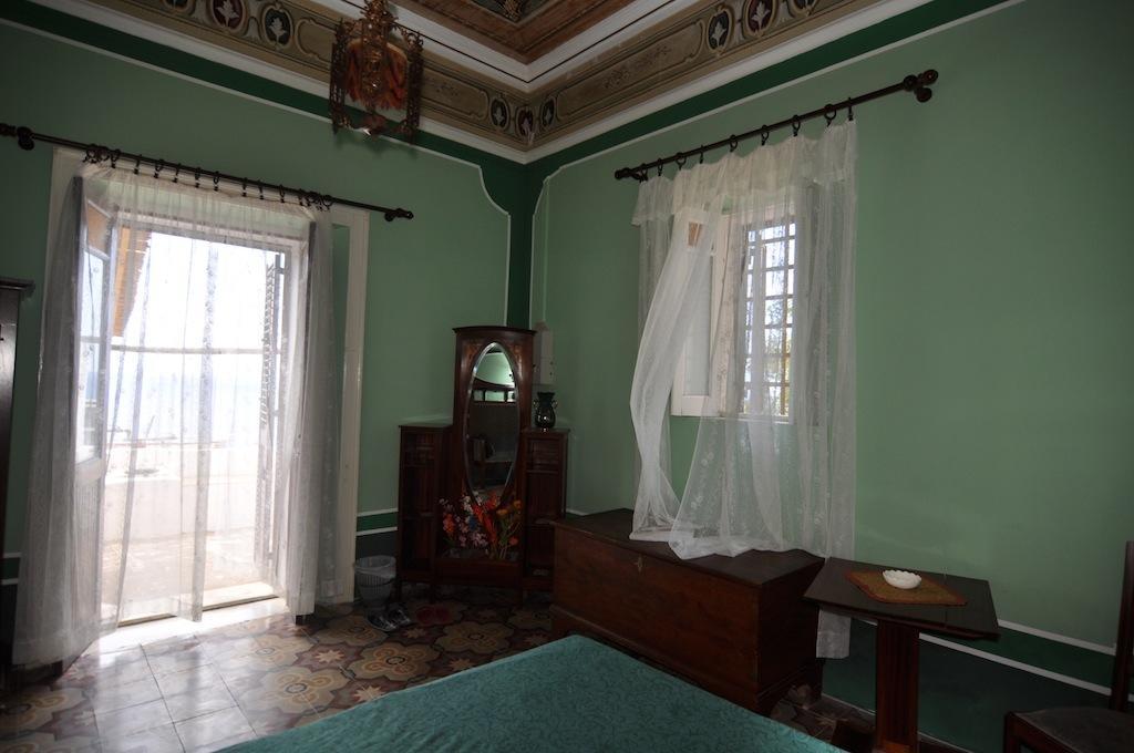 Mariangelica Hotel Ginostra Bilik gambar